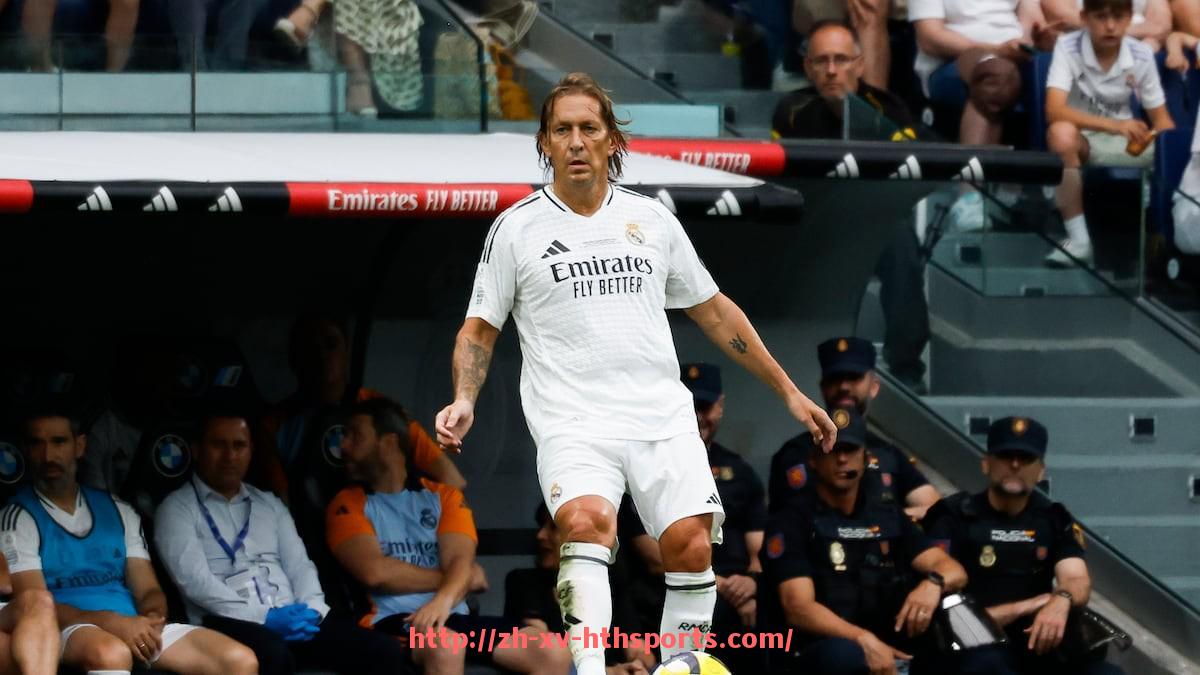 华体会hth登录入口-世俱杯比赛拖延时间行为判定与处罚细节标准